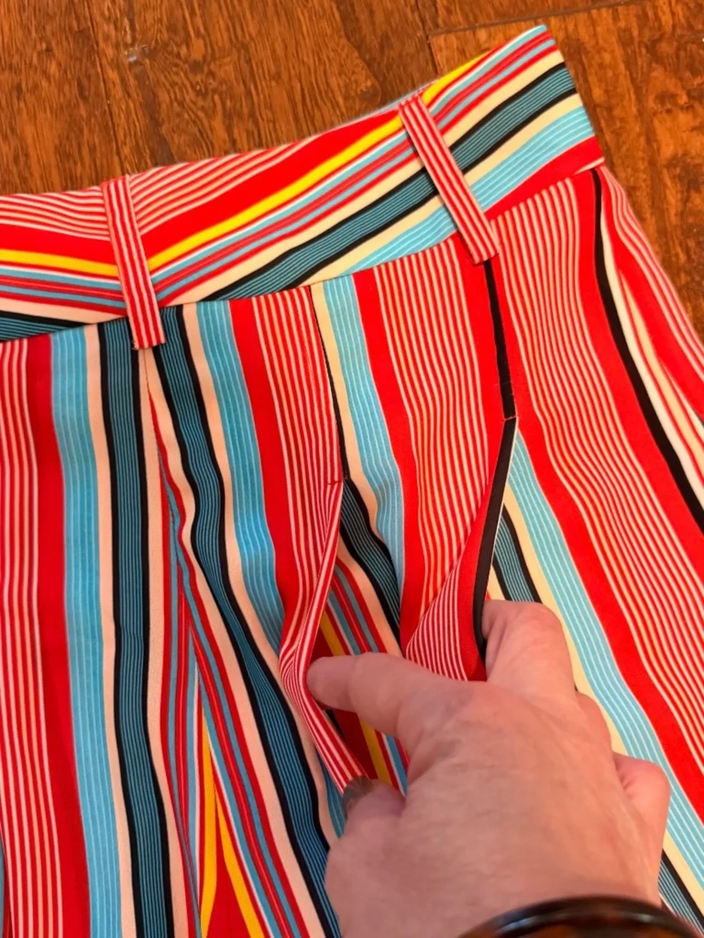 Alice + Olivia High Waist Flutter Stripe Shorts 0